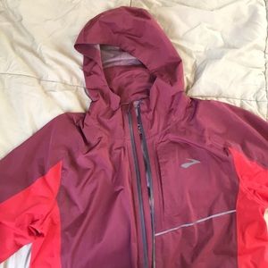 Brooks Athletic Windbreaker/Raincoat